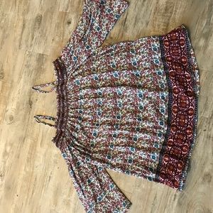 Off the shoulder 3/4 sleeves top